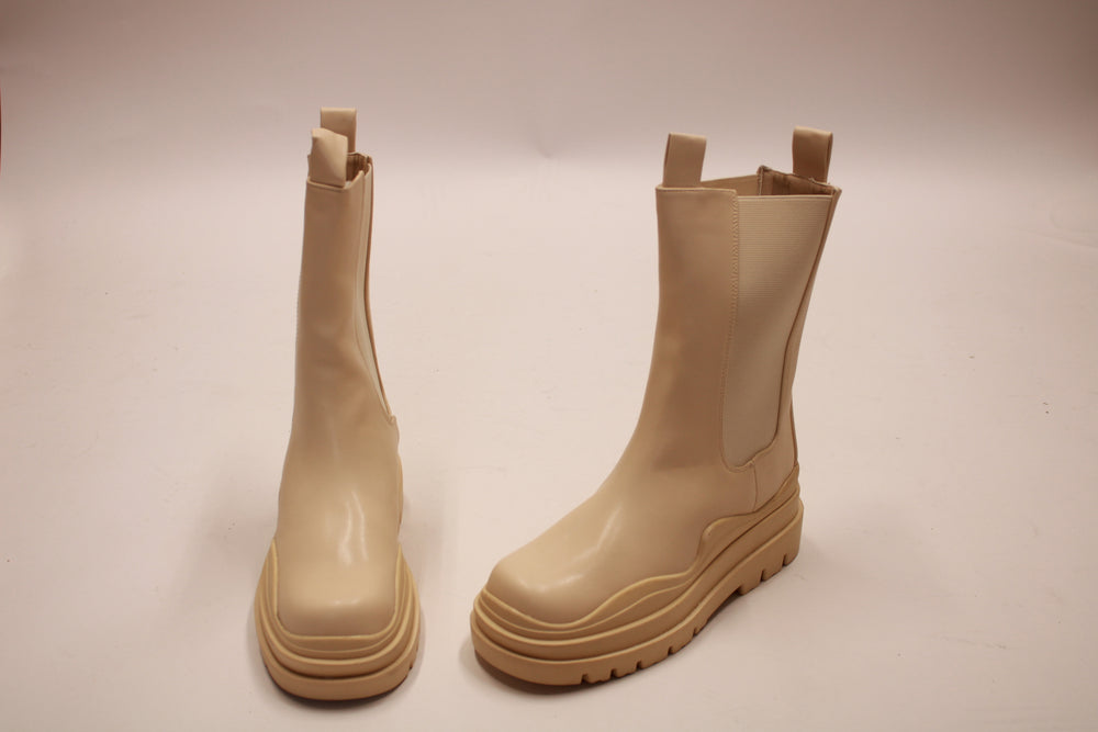 Energy Chunky Sole Chelsea Boot (Tan)